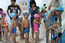 幼兒游泳體驗課 好寶寶排隊